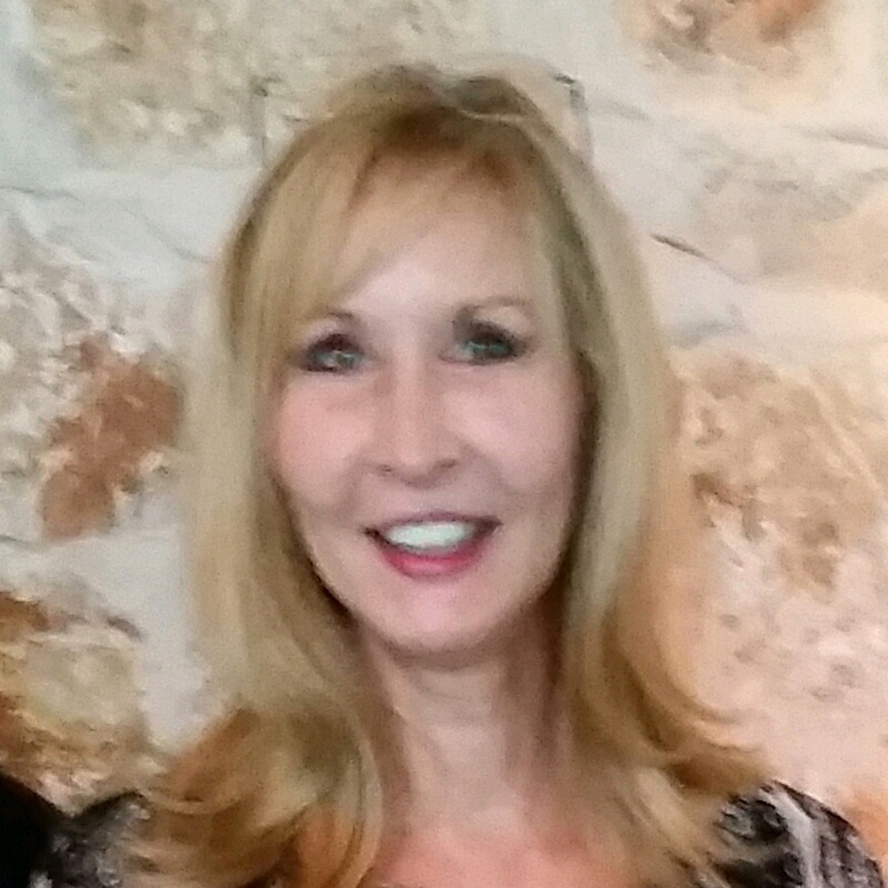 Meet your Posher, Jacqueline